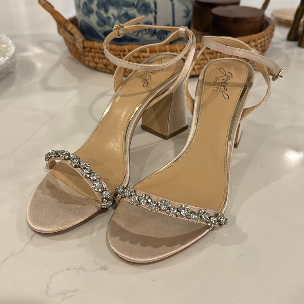 Badgley Mishka brand new Alyna SZ 10